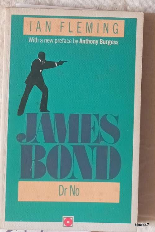 Dr No - Ian Fleming - James Bond - Paperback