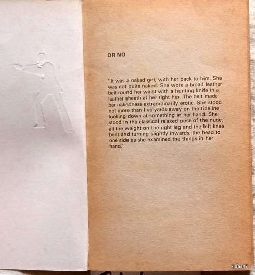Dr No - Ian Fleming - James Bond - Paperback