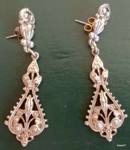 Costume Jewellery - Drop Earrings for Pierced Ears