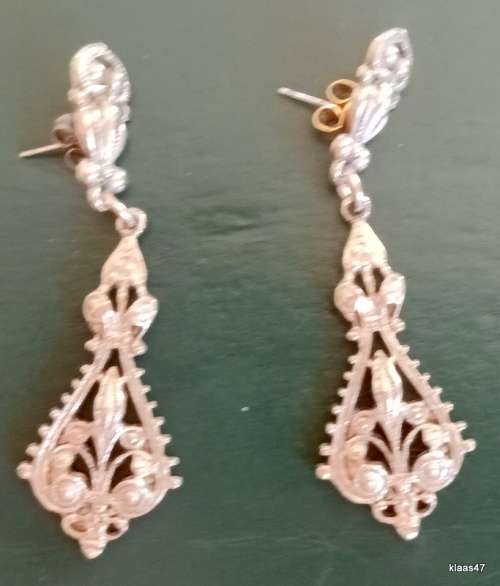 Costume Jewellery - Drop Earrings for Pierced Ears