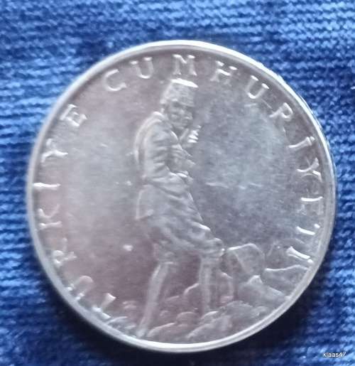 Turkiye - 1977  - 2½ Lira - Acmonital