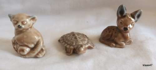 Wade Whimsie -  Bush Baby  Tortoise  Bambi