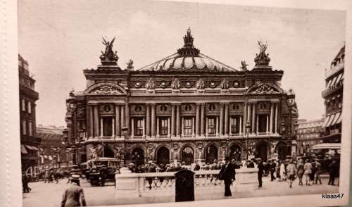 Paris & Environs - Post Card Booklet - 29 of 30 Post Cards