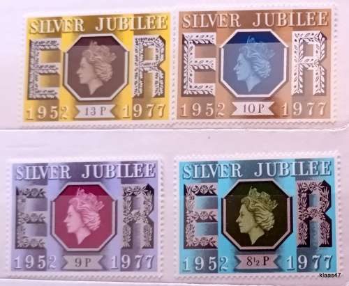 GB - 1977 - Elizabeth II Silver Jubilee - 4 Mint stamps