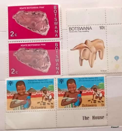 Botswana - Mixed Lot of 5 Unused Hinged stamps