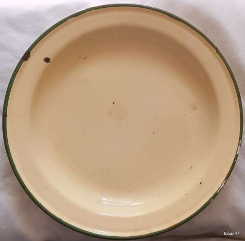 Enamel Plate - Yellow with Green edge