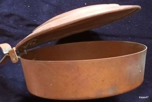 Vintage Short Handle Copper & Brass Bed Warmer