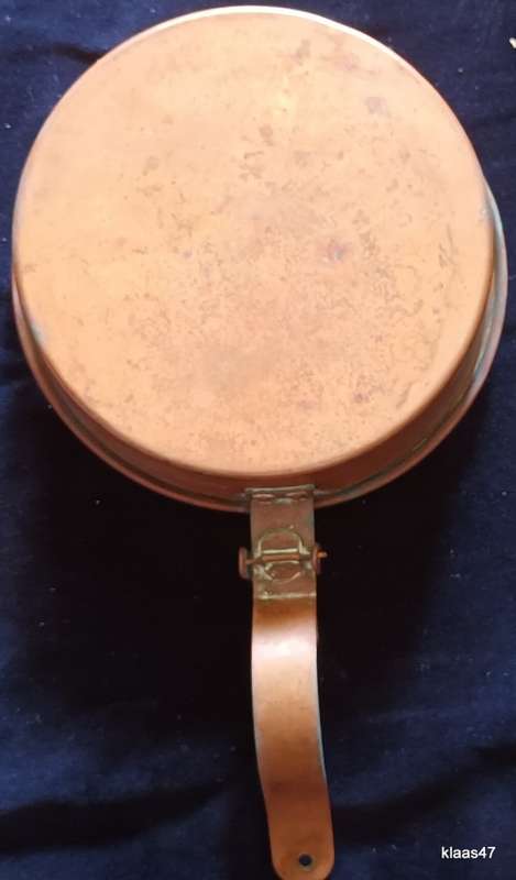 Vintage Short Handle Copper & Brass Bed Warmer