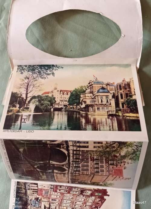 Tien Fraaie Stadsgezichten - Amsterdam - 1930`s - Strip of 10 folded in cover.