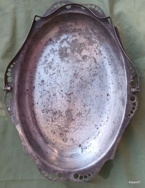 Plated Oval Serving Basket with Handle