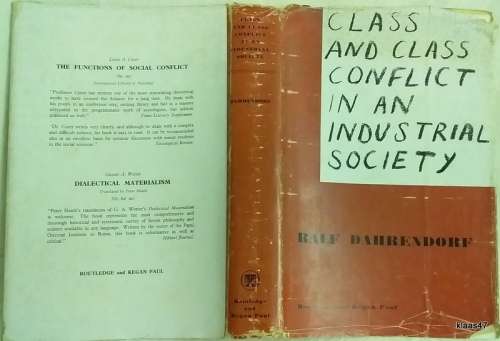 Class And Class Conflict In An Industrial Society - Ralf Dahrendorf - Hardcover