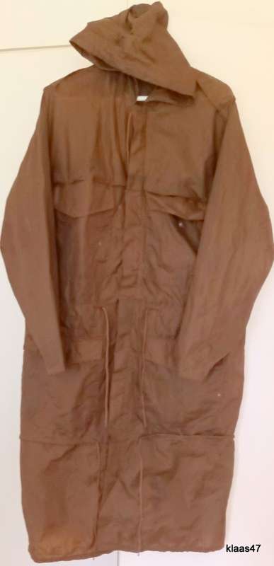 SADF - (Border War Era) Raincoat - Large - 1975 - Durban Clothing Manfrs 8465-18-401-7165