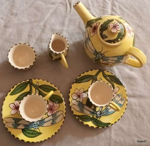 Water Berry Pottery - Miniature Tea Set: Pot, Jug, Bowl and 2 cups and saucers (Dragonflies)