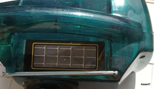 Hand Crank Radio (wind-up radio)