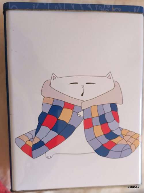Hill`s Empty Cat Food Tin - 23.5x18x11cm
