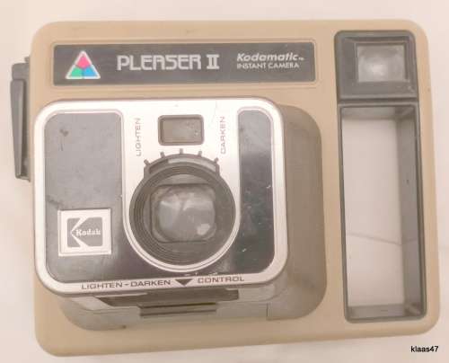 Kodak Pleaser II Kodamatic Instant Camera
