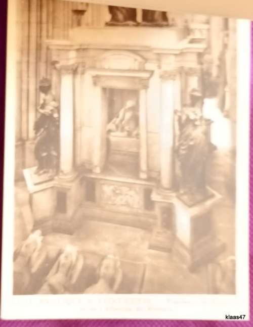 Basilique de Saint-Denys - 10 Photo Post cards - In folder (Cie des Arts Photomecaniques)
