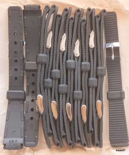 12 Black Watch straps (Vinyl) 12mm at pin end