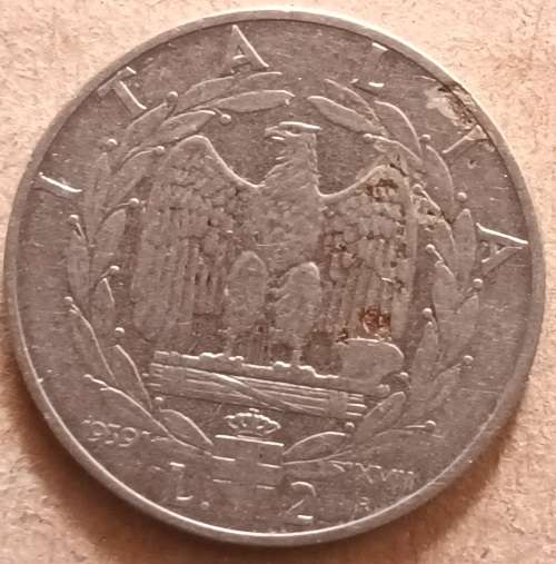 Italy - 1939 - Vittorio Emanuele III - 2 Lira (Magnetic) - Acmonital **Damaged**