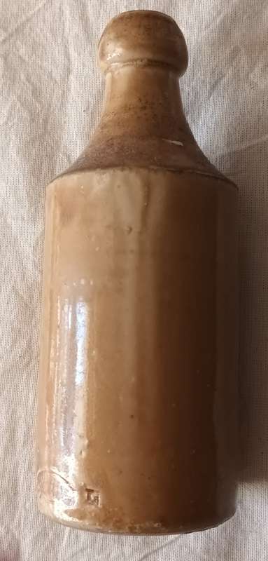 Vintage Port Dundas Glasgow Stoneware Ginger Beer bottle