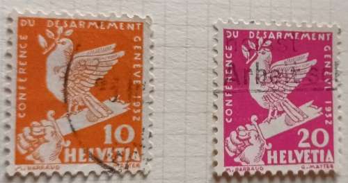 Switzerland - 1932 - Dove on Broken Sword - 2 Used Hinged stamps