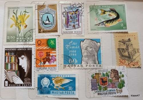 Hungary - Mixed Lot of 10 Used stamps (some Hinged)