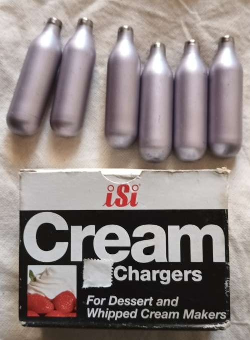 ISI - Cream Chargers - 6 - For Dessert and Whipped Cream Makers