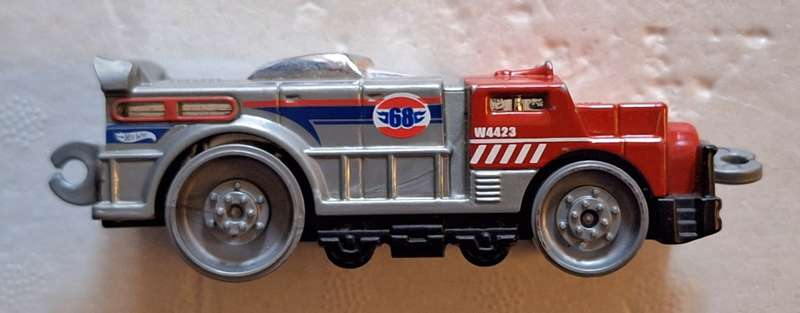 HOT WHEELS MATTEL 2010 MADE IN MALAYSIA FAST FREIGHT