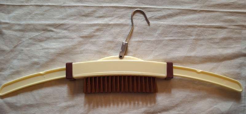 Golden Magic Hanger Brush Made in Japan