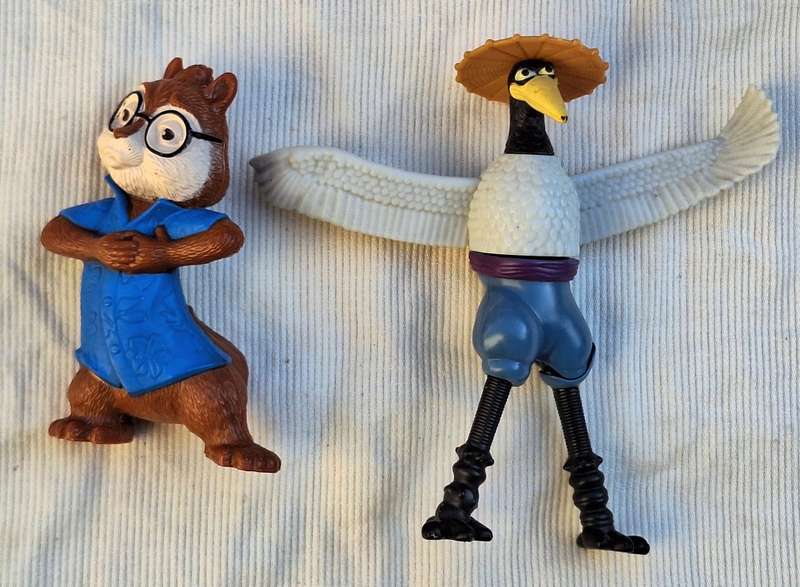 2 Macdonalds figures