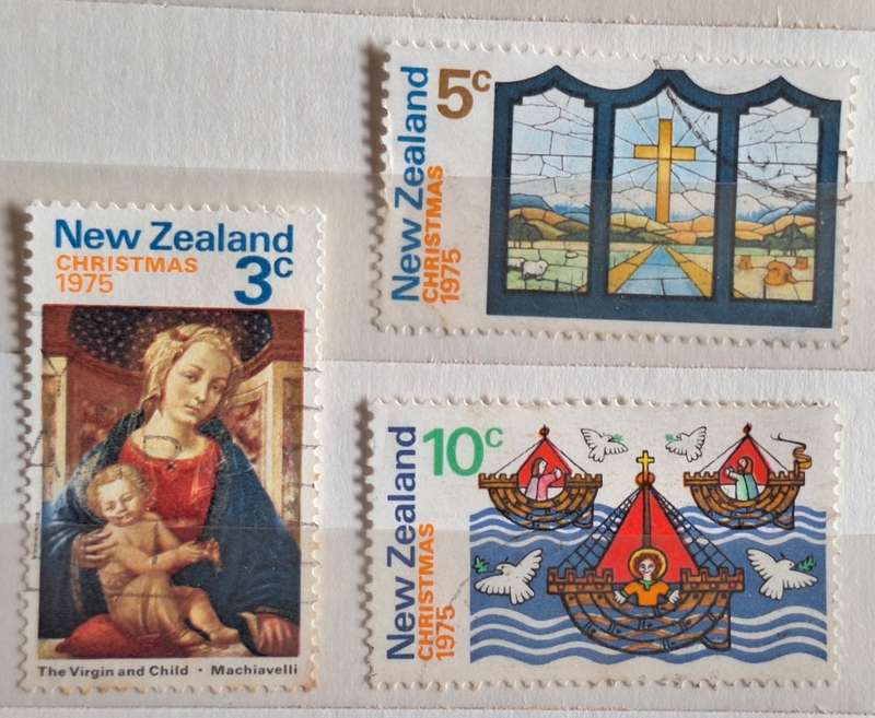 New Zealand 1975 Christmas Set of 3 Used Hinged Stamps