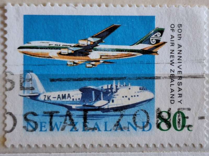 New Zealand 1990 Air NZ Used Hinged Stamp