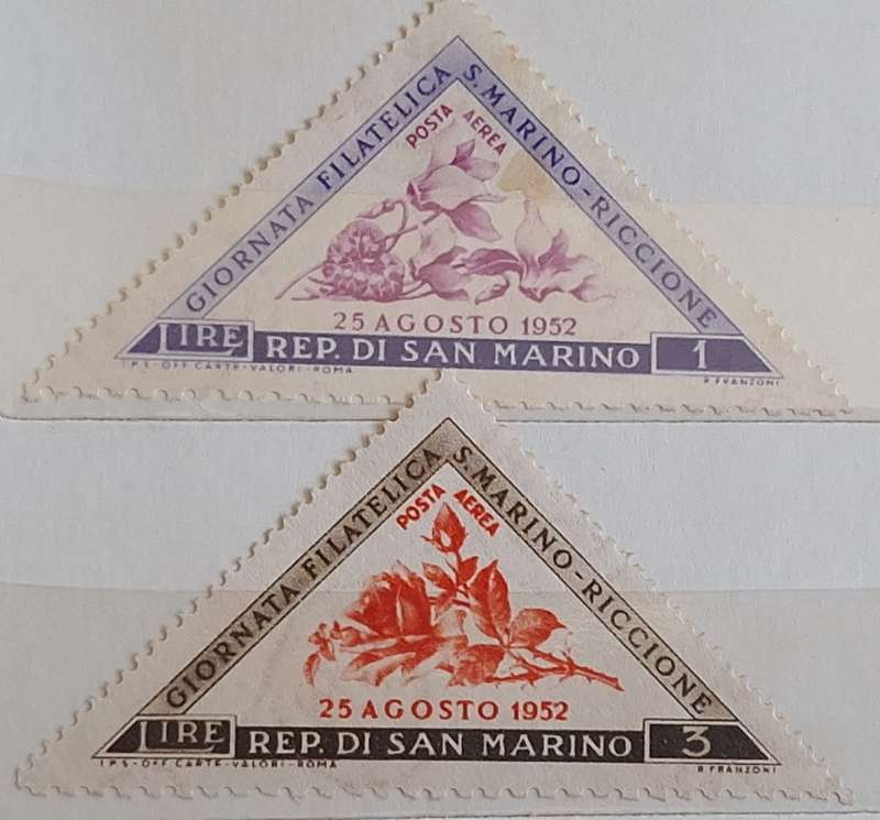 San Marino 1952 Flowers 2 Unused Hinged Triangular stamps