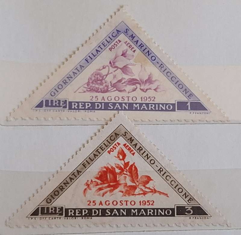 San Marino 1952 Flowers 2 Unused Hinged Triangular stamps