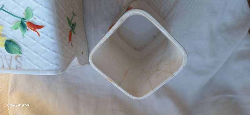 3 Pieces Damaged Porcelain Salt, Cloves and Ginger