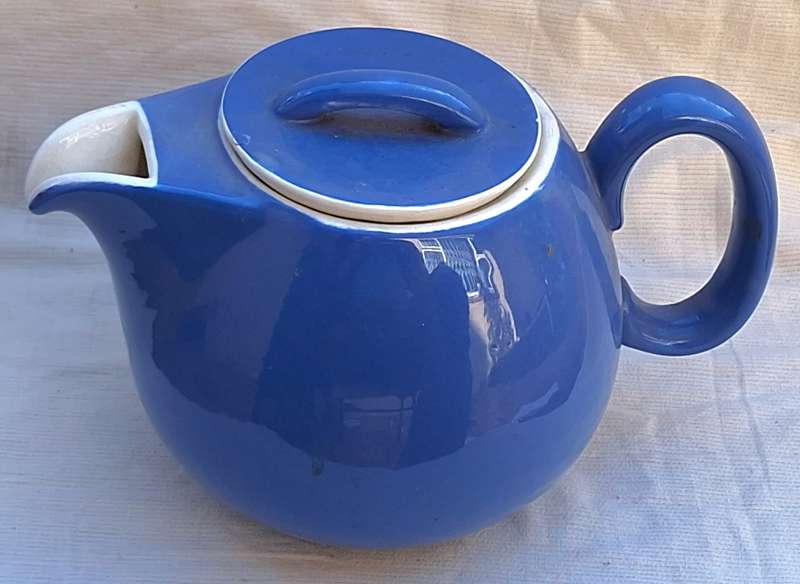 Rhodesian Railways Large Blue Tea Pot