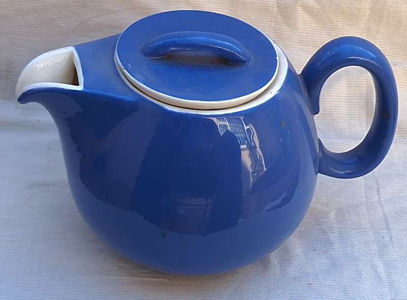 Rhodesian Railways Large Blue Tea Pot