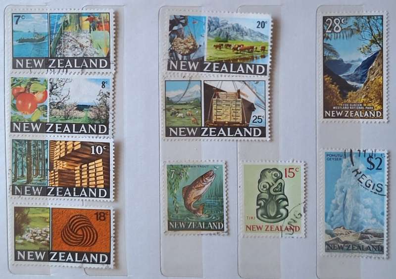 New Zealand 1967-69 Later Definitives  Set of 10 Used Hinged stamps