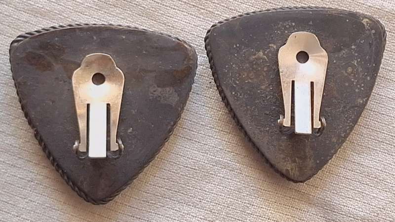 Vintage Delft Clip-on Ear rings