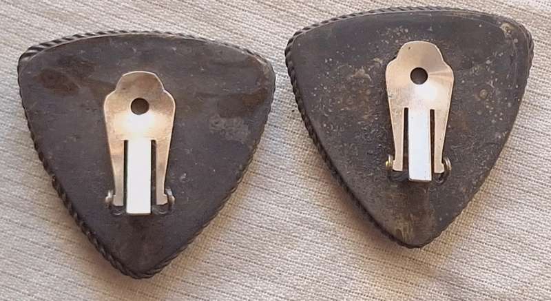 Vintage Delft Clip-on Ear rings
