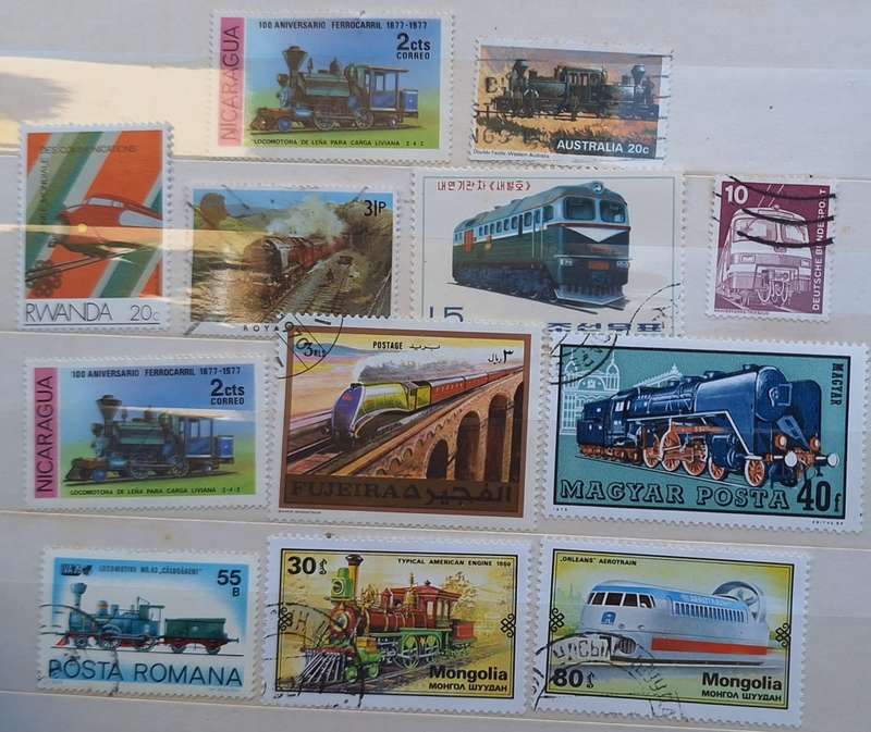 World Mix of 12 Used stamps Theme: Locomotives/Trains