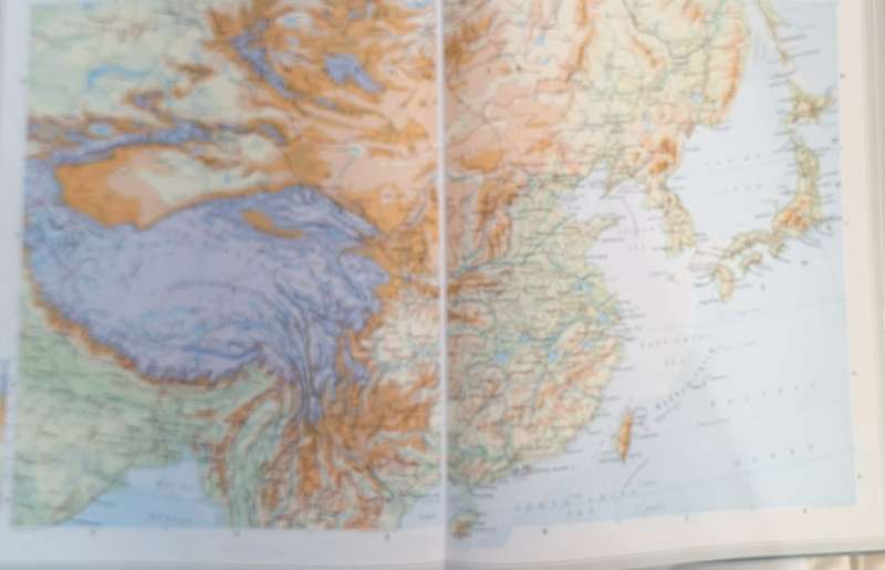 Philip`s World Atlas Hardcover 1994