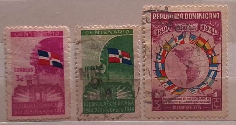 Dominican Rep 1940 1 used hinged stamp and 1944 Centenary of Independance 2 Used hinged stamps