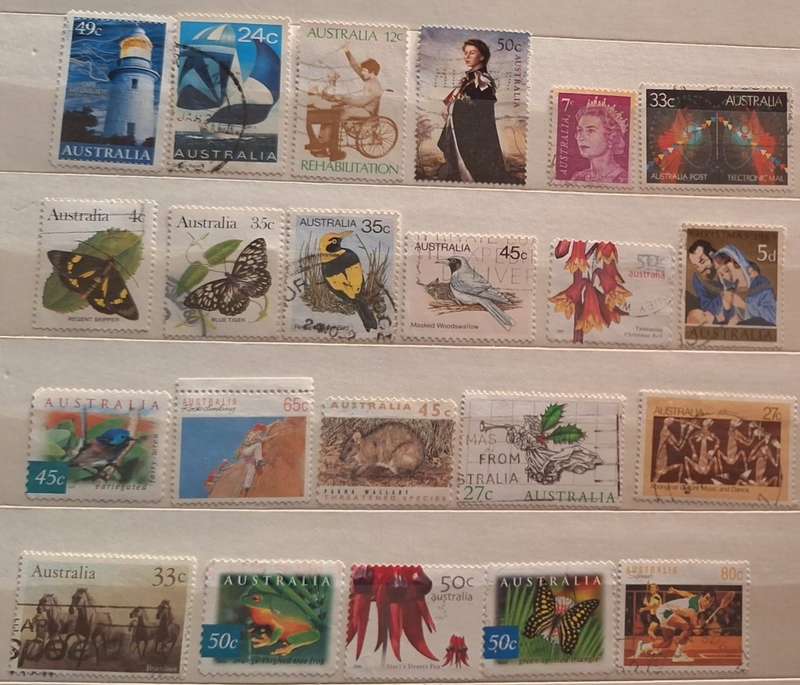 Australia Mixed Lot of 22 Used stamps