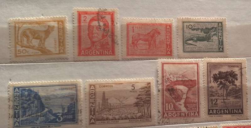 Argentina Mixed Lot of 8 Used Hinged stamps