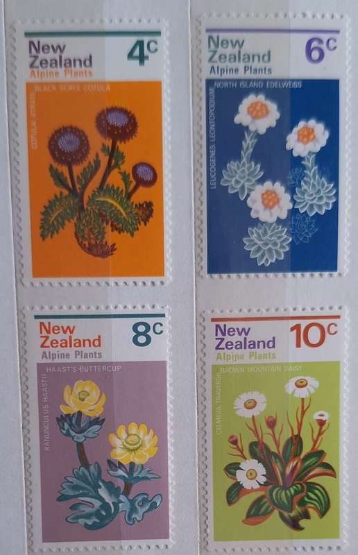 New Zealand 1972 Alpine Flowers Set of 4 Mint stamps