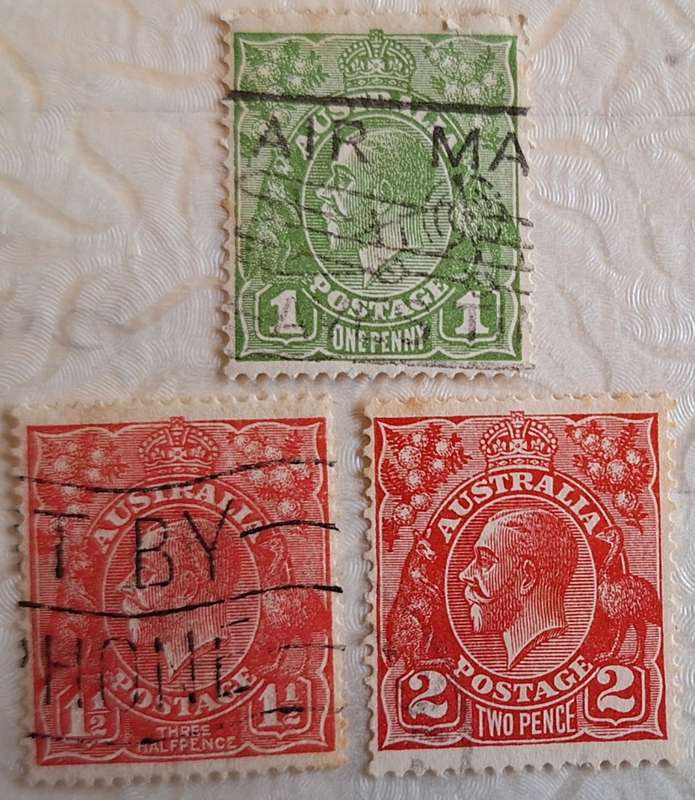 Australia 1914 George V Definitives 3 Used Hinged stamps