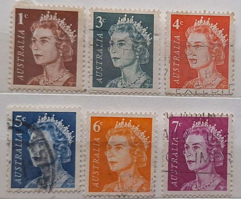 Australia 1967 Queen Elizabeth II 6 Used Hinged stamps