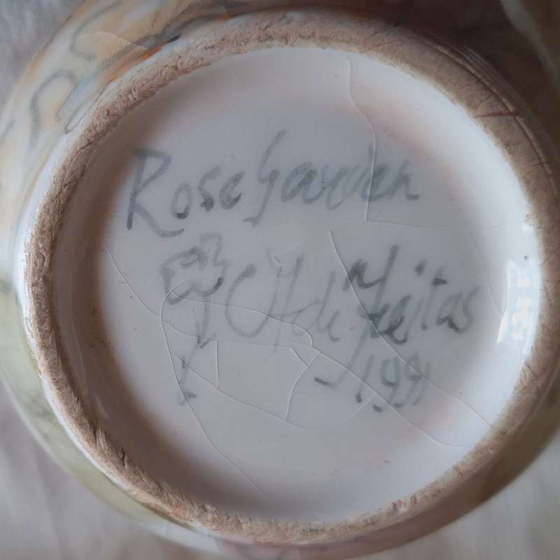 Rose Garden Porcelain Lidded Sugar Bowl de Freitas 1991