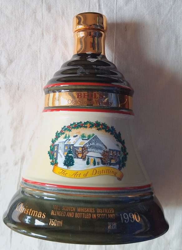 Bells Old Scotch Whisky 1990 Christmas Empty 750ml Bottle by Wade